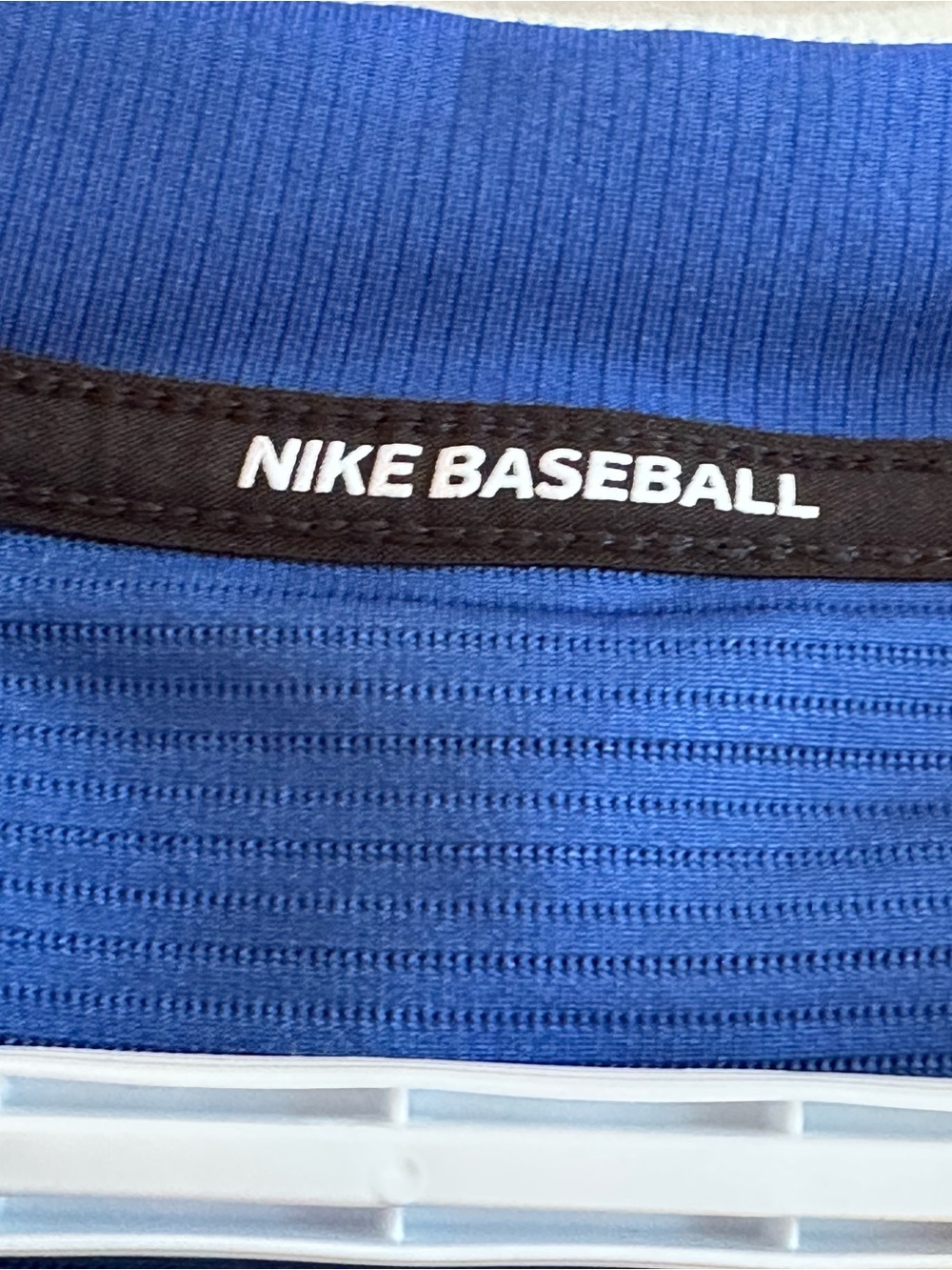 Nike Dri-FIT Royal Blue Long Sleeve Toronto Blue Jays Top with White bird - Picture 6 of 9